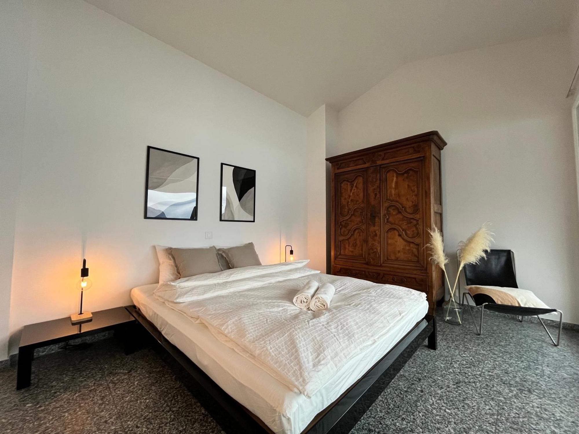Wohnung Mit Grossartiger Seesicht Und Balkon Spiez Exterior foto