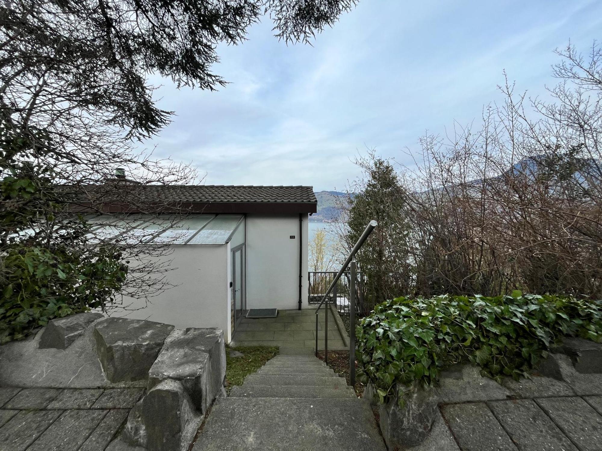 Wohnung Mit Grossartiger Seesicht Und Balkon Spiez Exterior foto