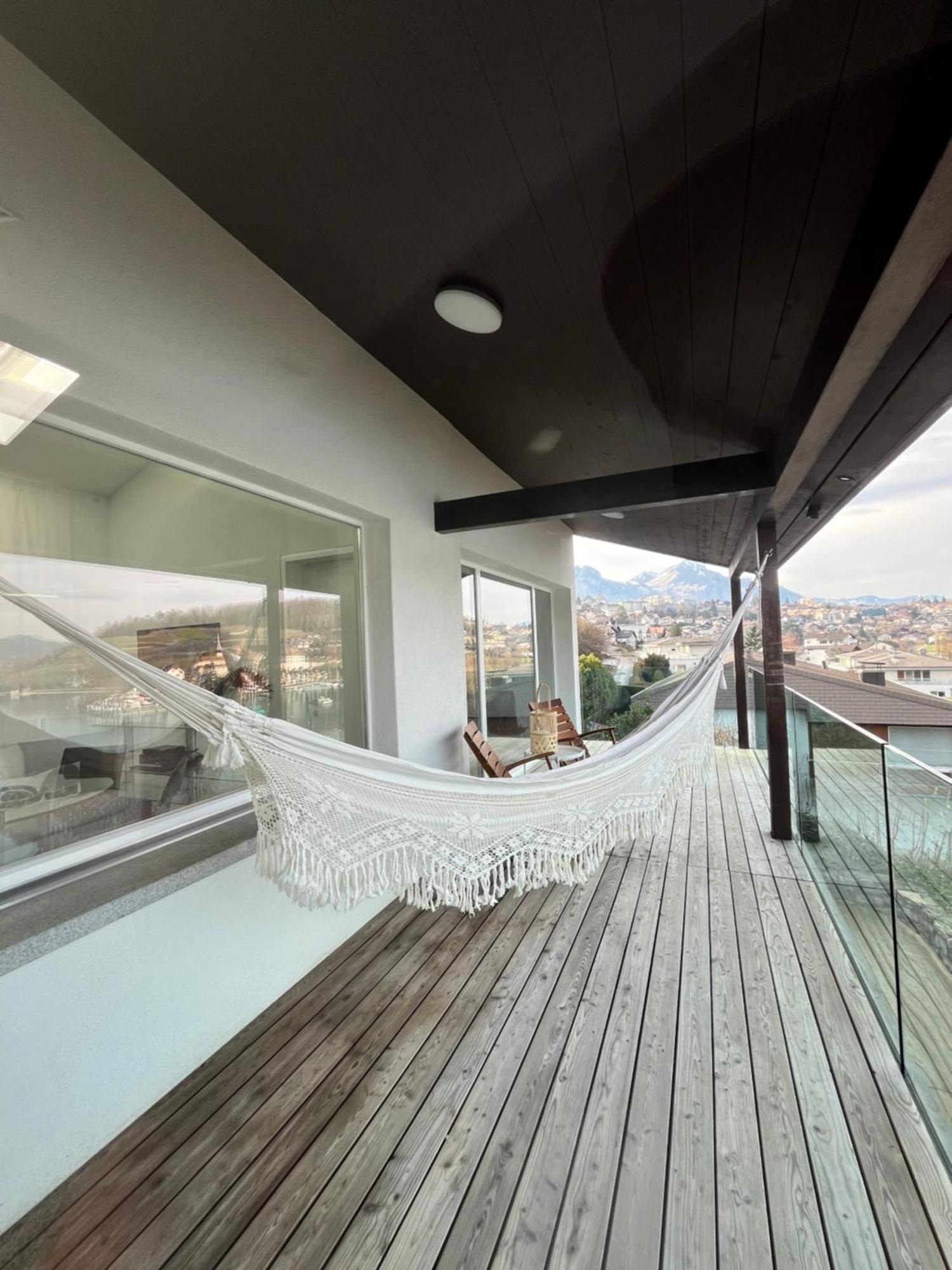 Wohnung Mit Grossartiger Seesicht Und Balkon Spiez Exterior foto