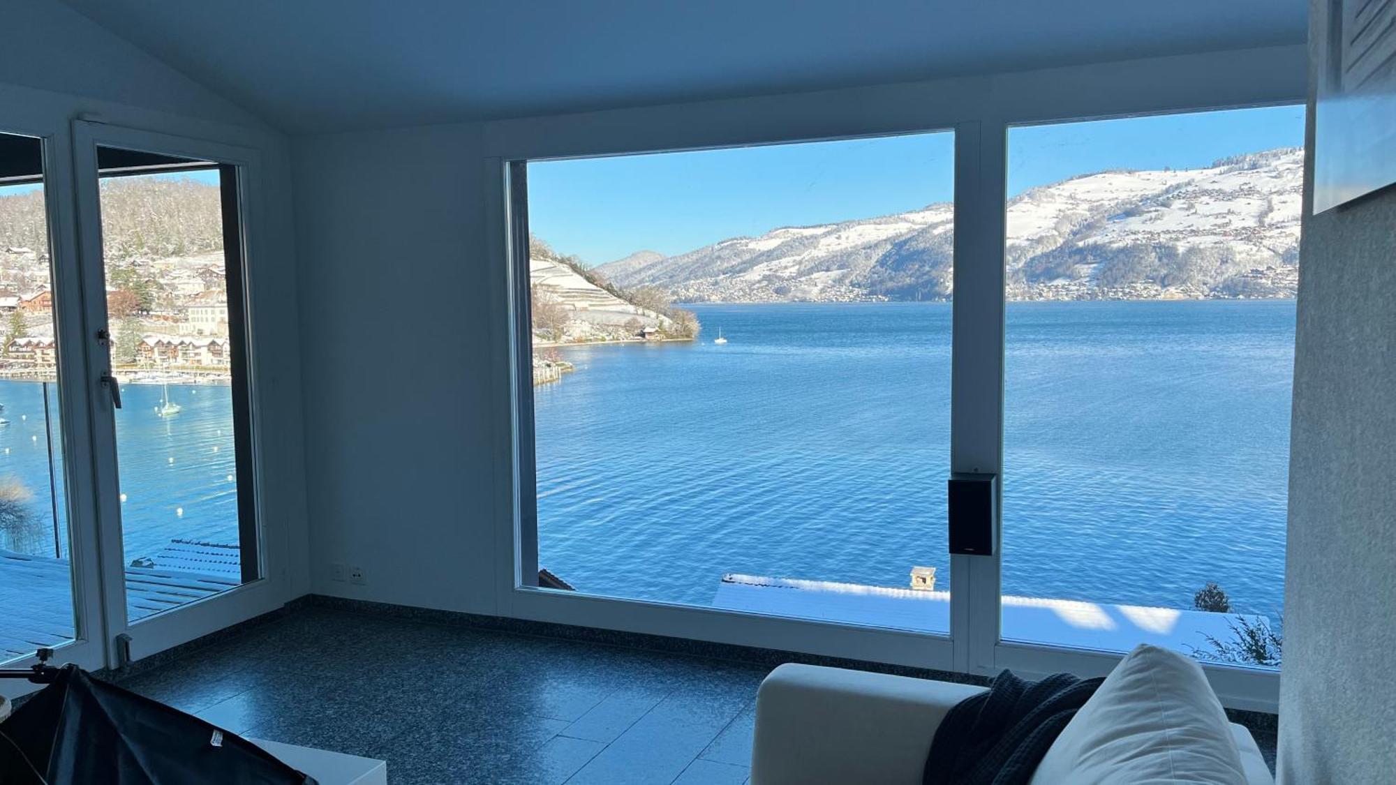 Wohnung Mit Grossartiger Seesicht Und Balkon Spiez Exterior foto